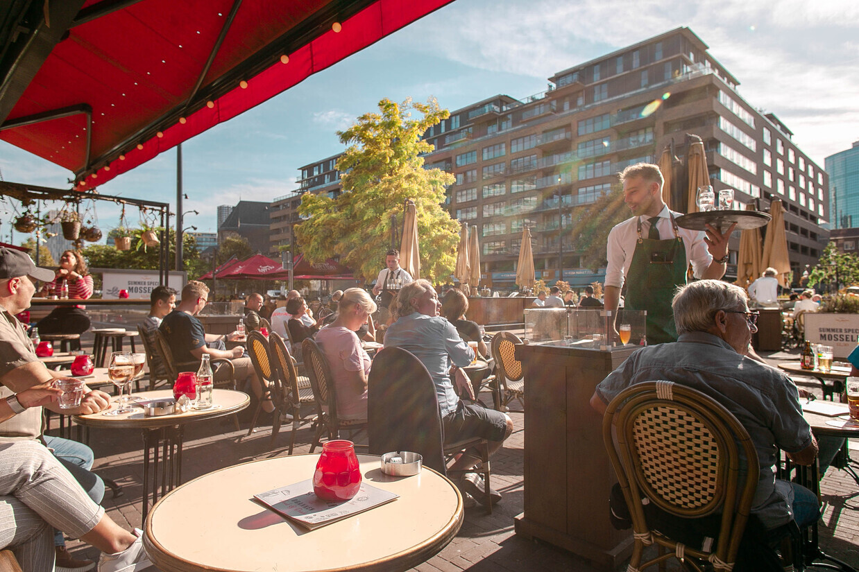 Dit Zijn De Zonnigste Rotterdamse Terrassen Van 2024 - De Buik Van ...